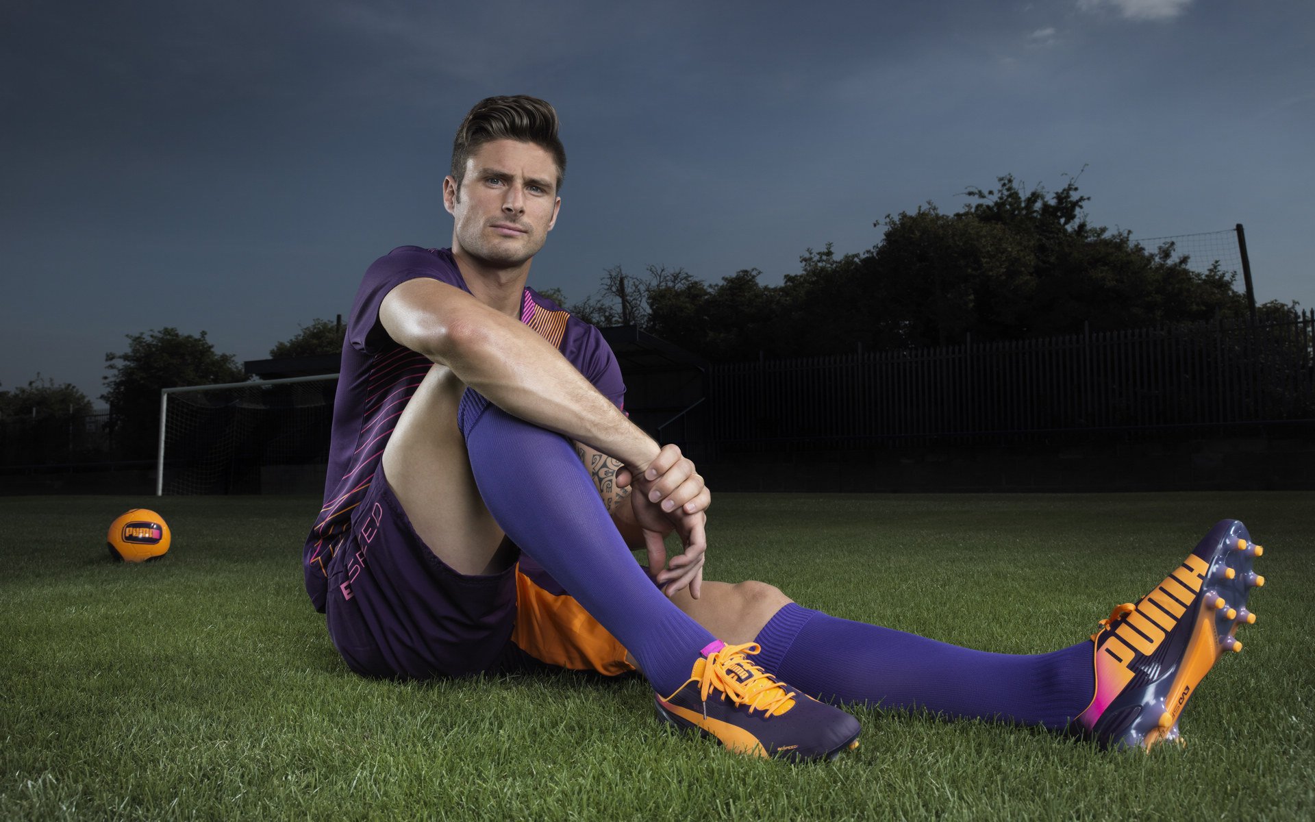 法国队观众热烈欢呼！，莱万多夫斯基迎来十二赛季出色发挥上演精彩一战